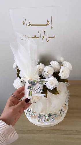 شمعة العروسة بالتغليف سعر الحبه بدون التنسيق بالفلين ✨..