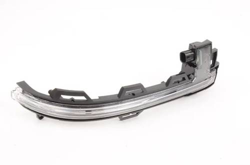غماز مراية يمين لسيارات BMW X3/X4/X5/X6 F25/F26/F15/F16 – رقم القطعة 63137291218