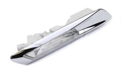 غماز رفرف يمين لسيارات BMW الفئة الخامسة F10 – رقم القطعة 63137154168