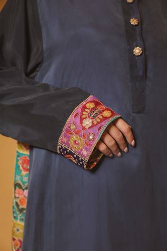 Navy Silk Traditional Jalabiya with Back Embroidery