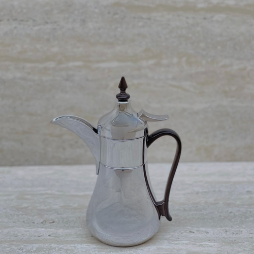 دلة قهوة فضي بني