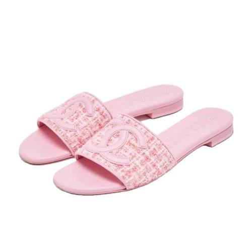 Chanel pink sandals