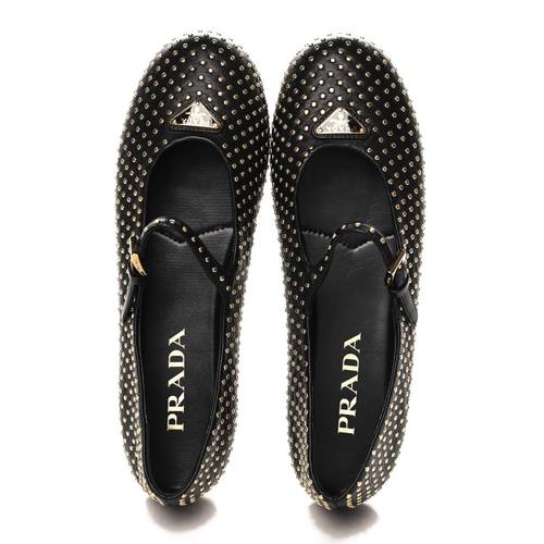 حذاء PRADA