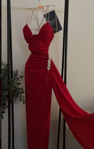 فستان عطيات 