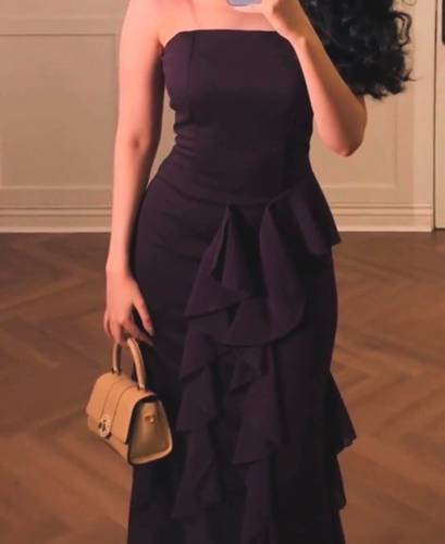 فستان مزنة 