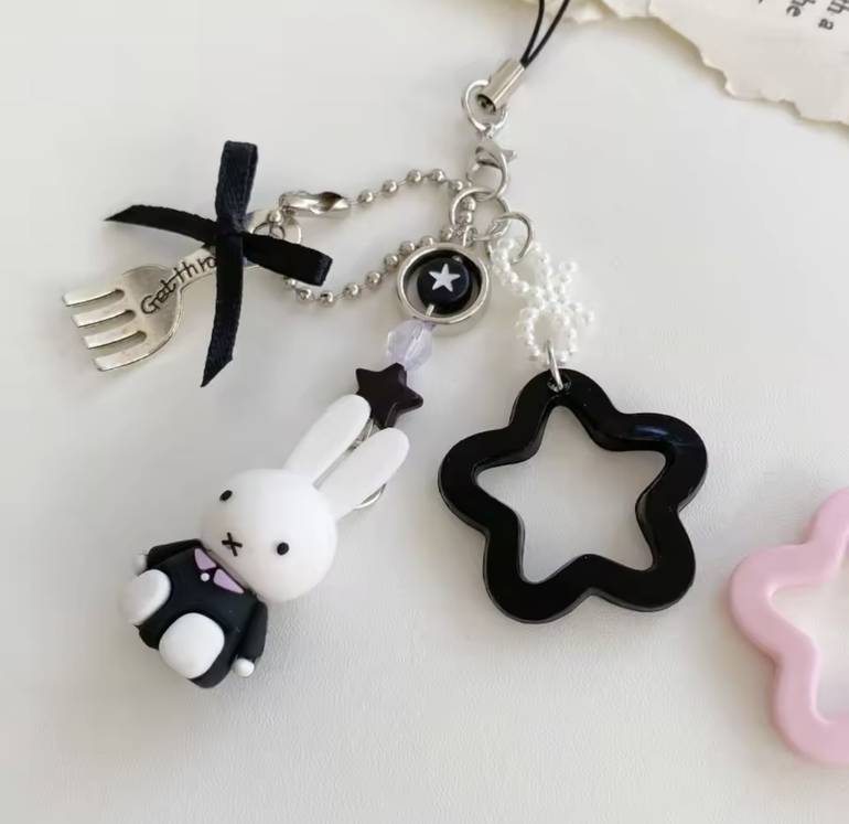 2 Miffy chain