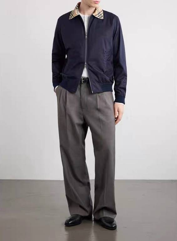 BURBERRY  - XL
