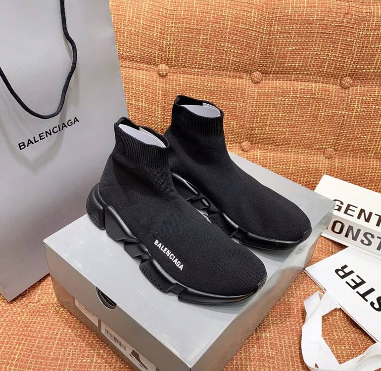 BALENCIAGA  - 45