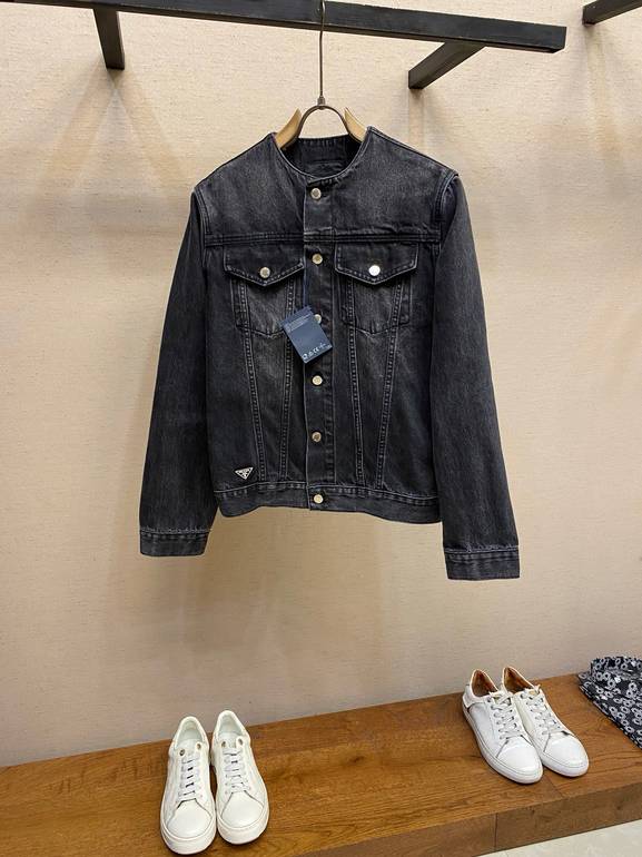 PRADA - XL