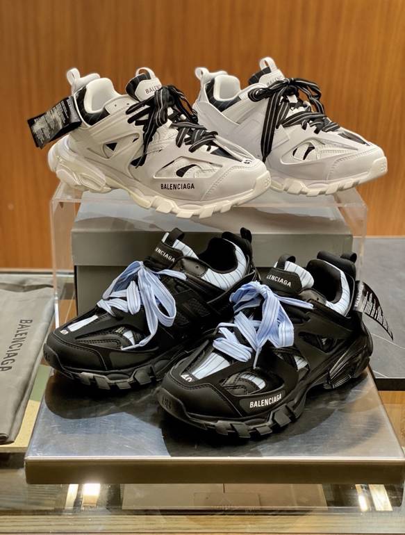 BALENCIAGA  - اسود - 44