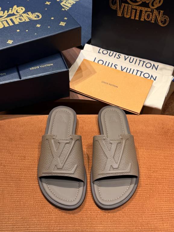 LOUIS VUITTON - 46