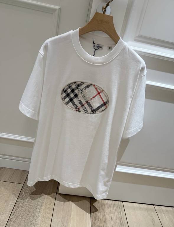 BURBERRY  - L