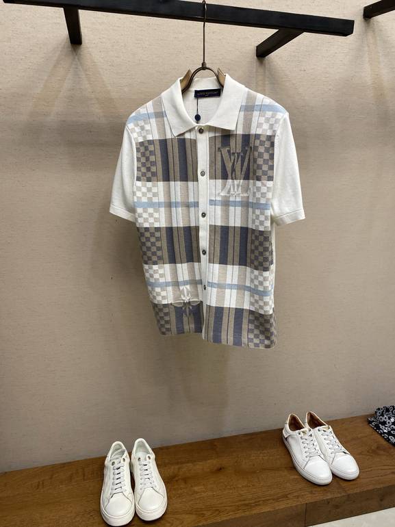 LOUIS VUITTON  - XL