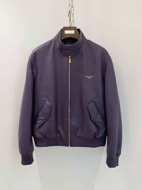 LOUIS VUITTON  - XXXL