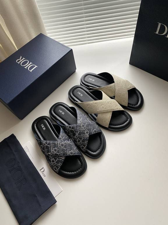 DIOR  - 46 - اسود