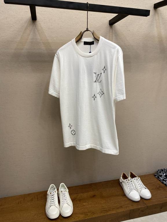 LOUIS VUITTON  - XL