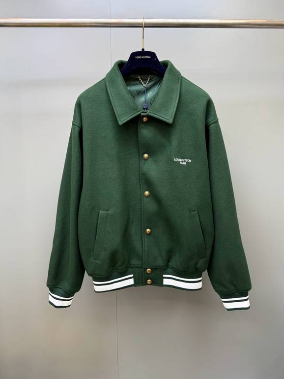 LOUIS VUITTON  - XXL