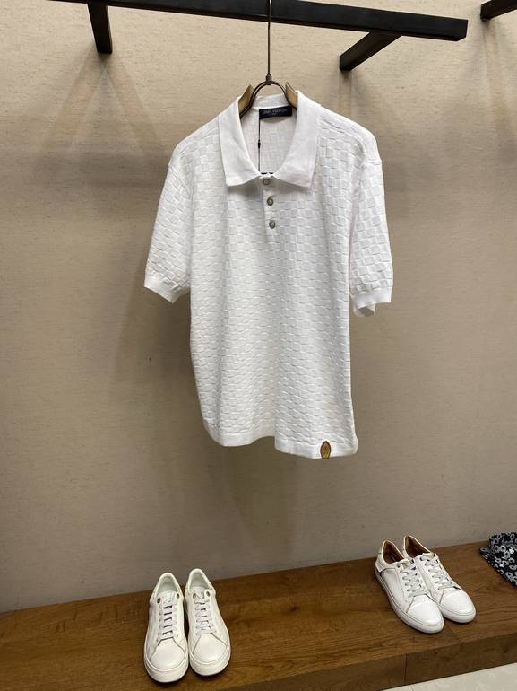 LOUIS VUITTON  - XL