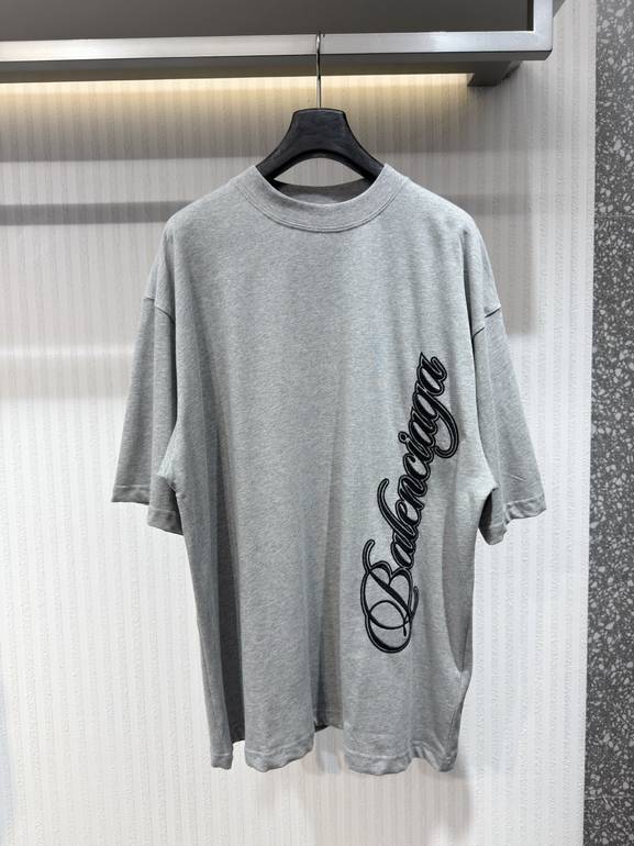 BALENCIAGA  - XL