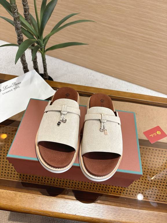 LORO PIANA - 46