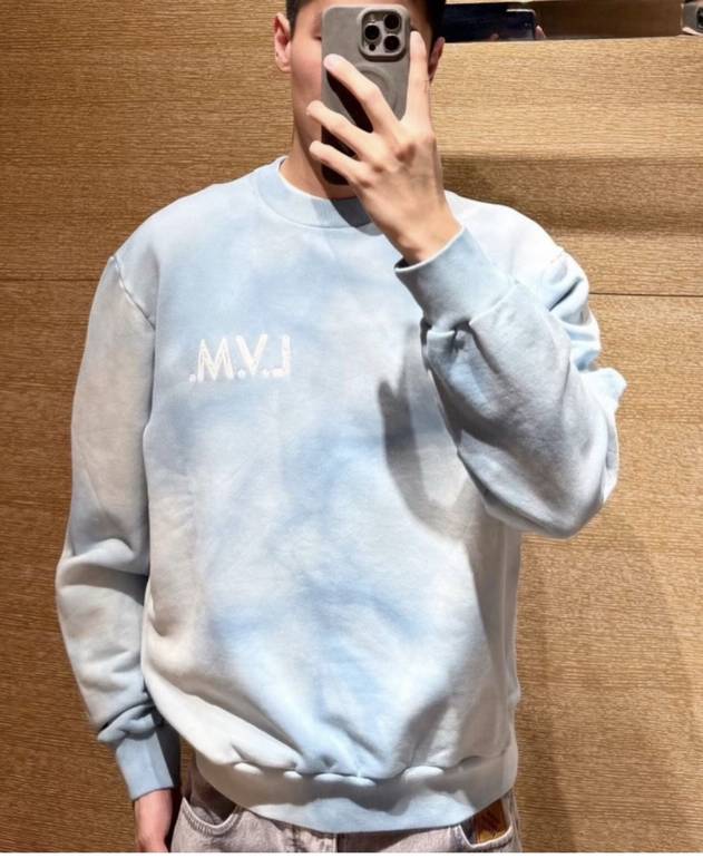 LOUIS VUITTON  - XL
