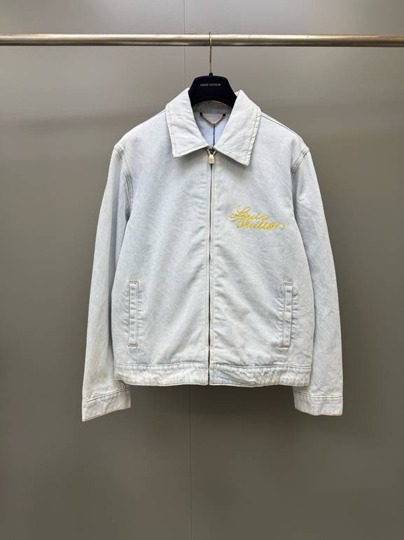 LOUIS VUITTON  - XL