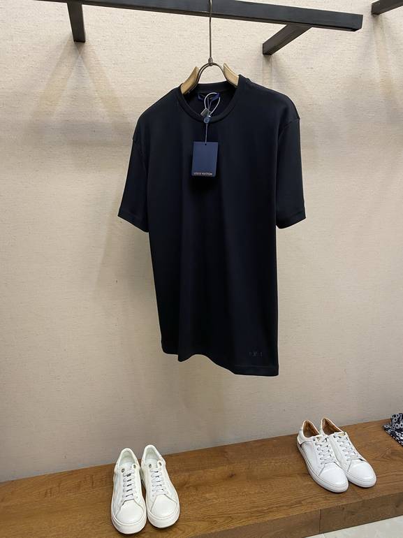 LOUIS VUITTON  - XL