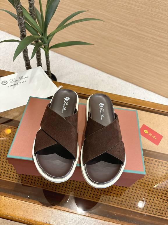 LORO PIANA  - 46