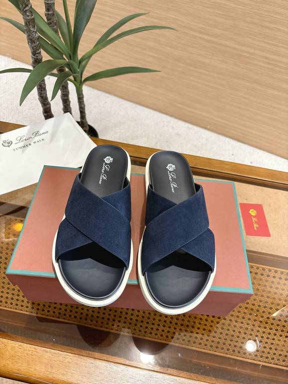 LORO PIANA  - 46