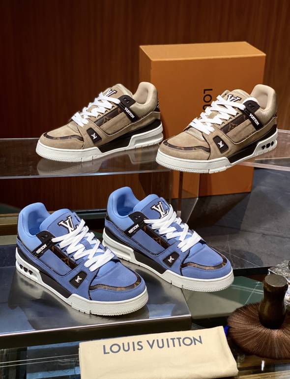 LOUIS VUITTON  - 46 - ازرق