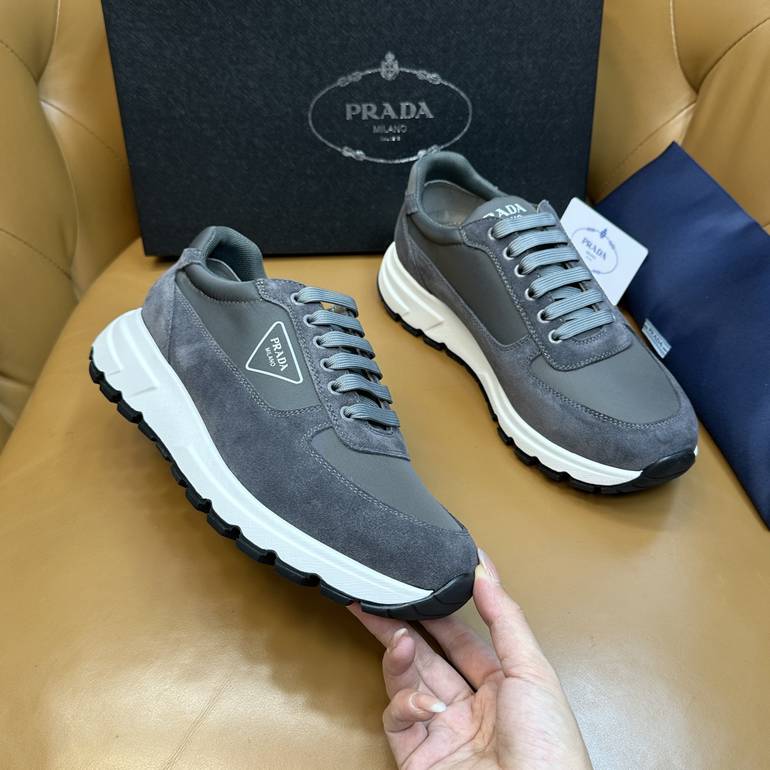 PRADA  - 45