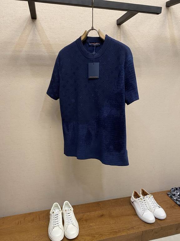 LOUIS VUITTON  - XL