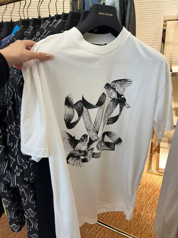 LOUIS VUITTON  - XL