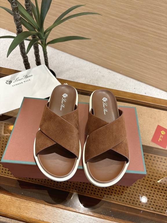 LORO PIANA  - 46