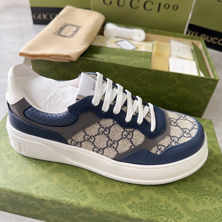 GUCCI  - 45