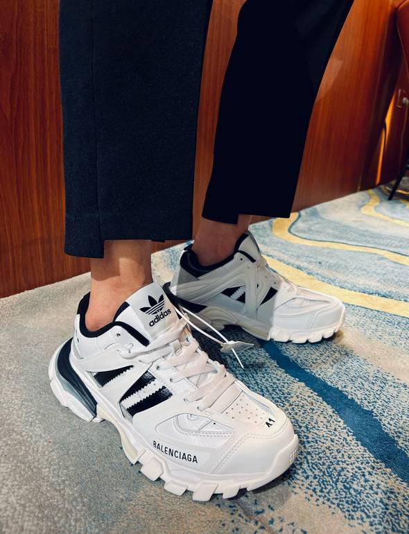 BALENCIAGA  - 36