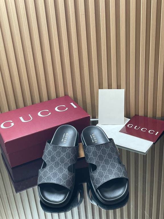 GUCCI  - 46