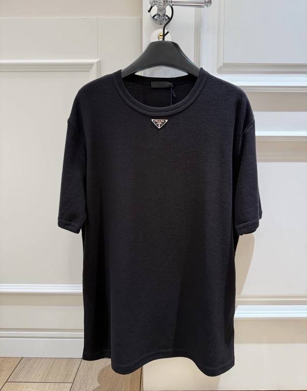 PRADA  - XL - اسود