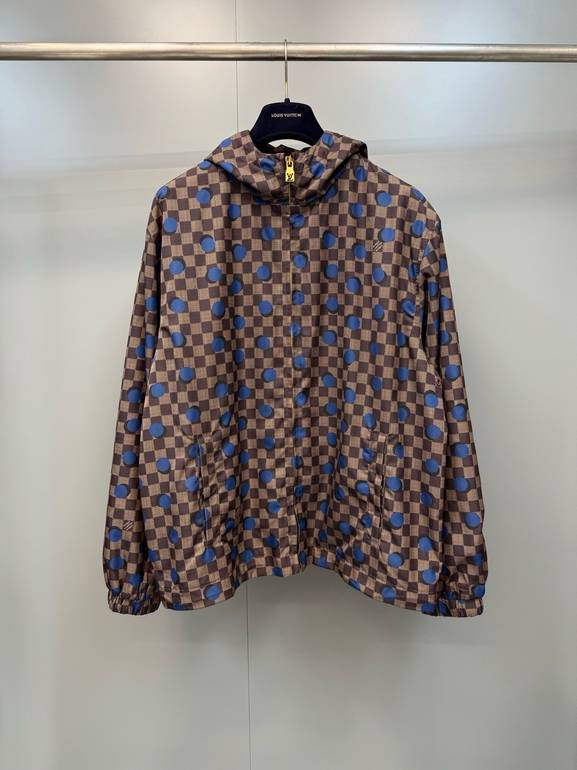 LOUIS VUITTON  - XL