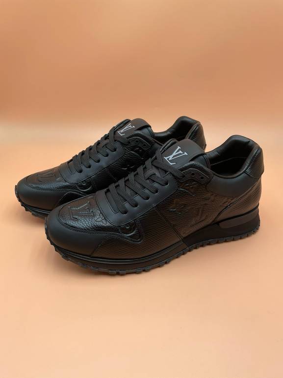 LOUIS VUITTON  - 45