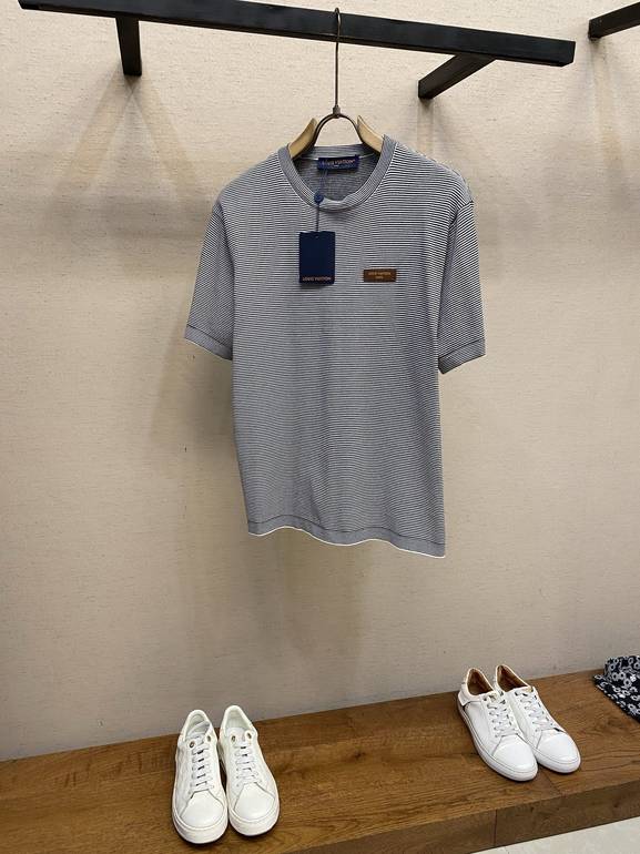 LOUIS VUITTON  - XL