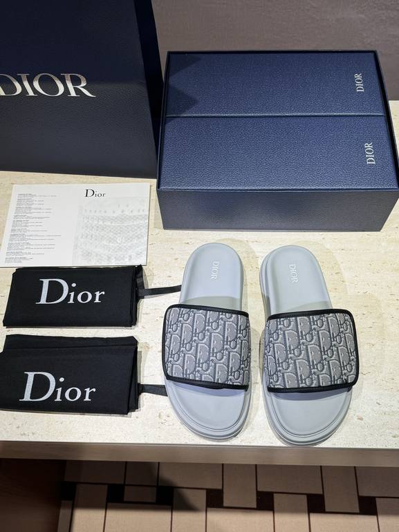 DIOR  - 45