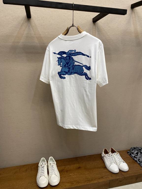 BURBERRY  - L