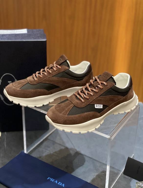 PRADA  - 46