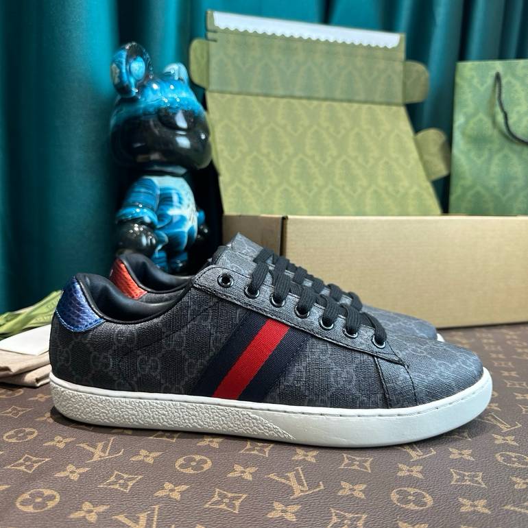 GUCCI  - 46