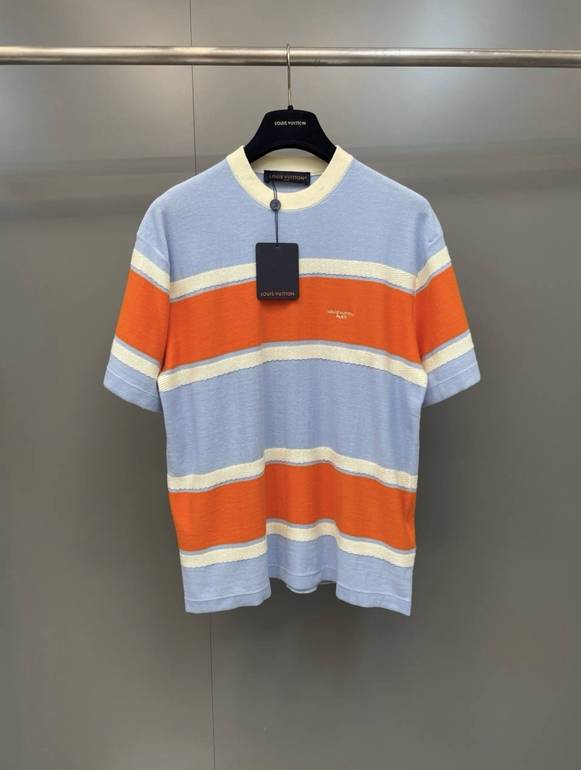 LOUIS VUITTON  - XL