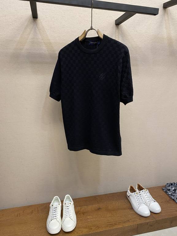 LOUIS VUITTON  - XL