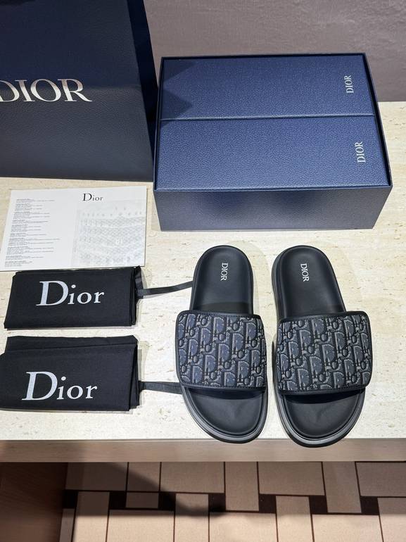 DIOR  - 45