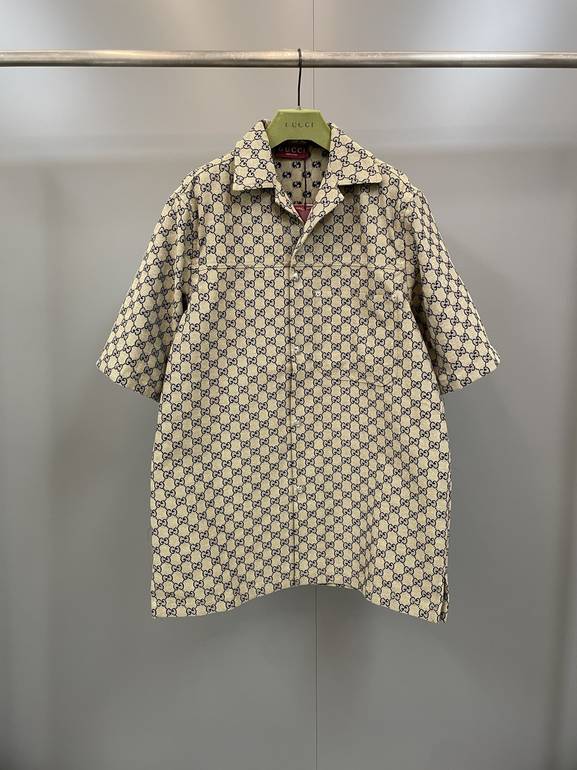 طقم قوتشي  - XL