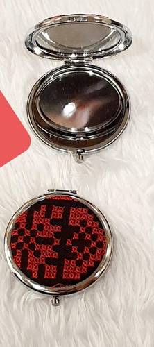 مرايا مطرزه